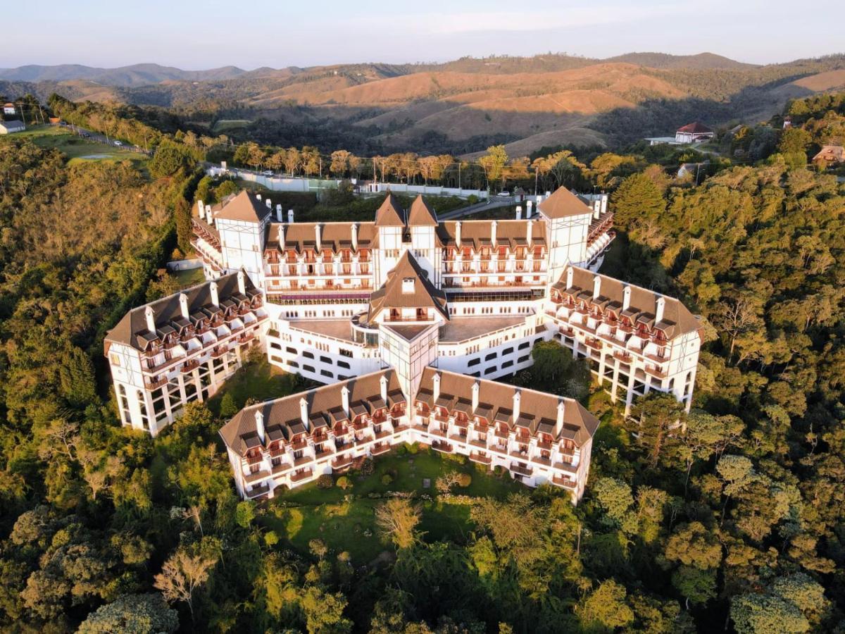 Castelo Nas Montanhas 公寓式飯店 Campos do Jordão